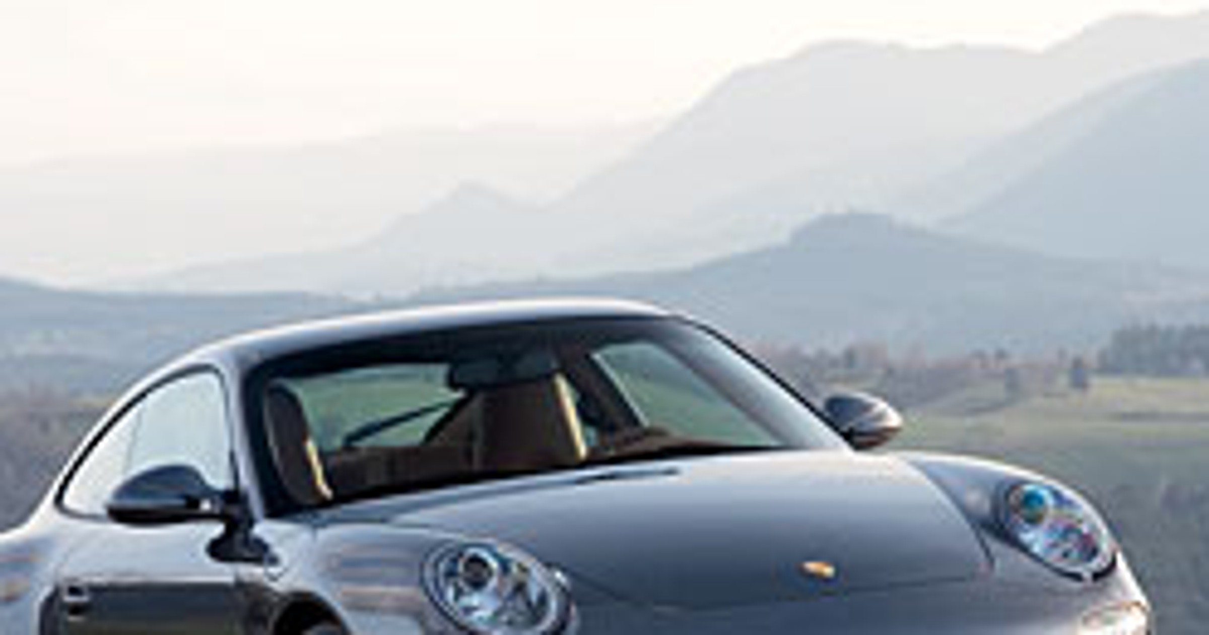 Porsche 911 Carrera 4: teraz z elektronicznie sterowanym napędem 4x4