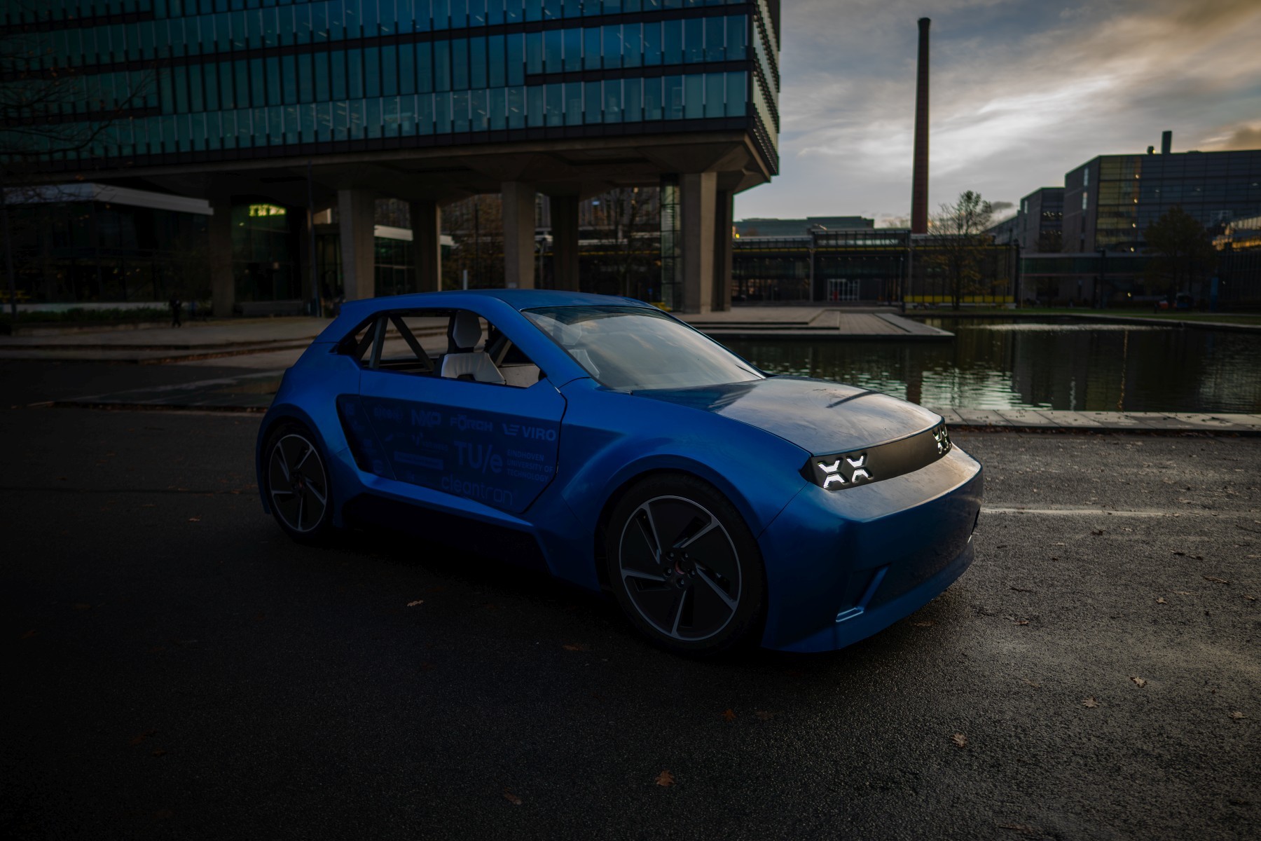 Zbudowany przez studentów z Holandii samochód koncepcyjny ARIA