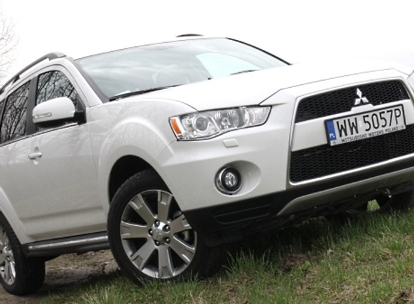 Mitsubishi Outlander 2.2 DID: oszczędny SUV
