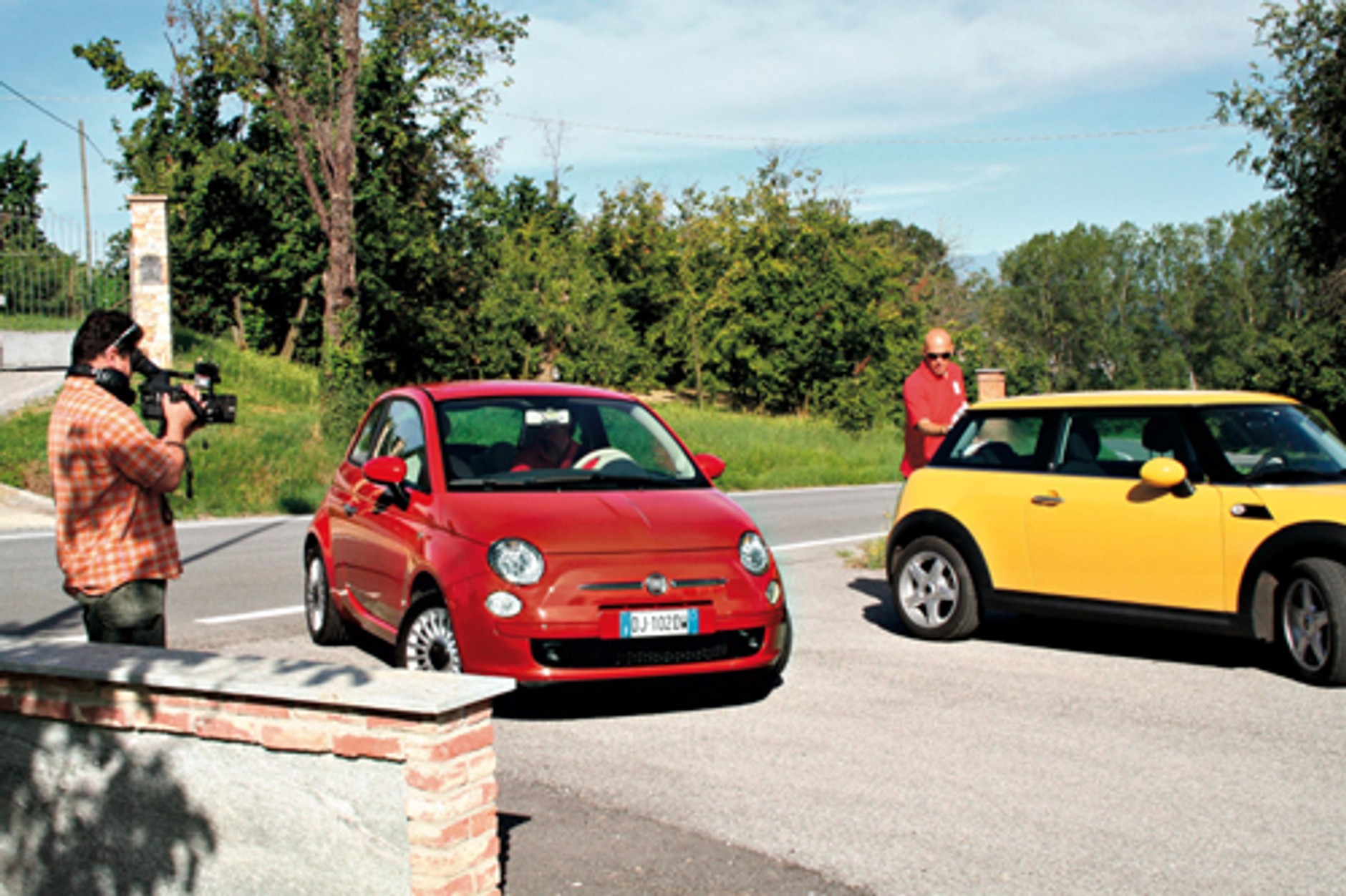 Fiat 500 &amp; Mini One - Ikona kontra ikona
