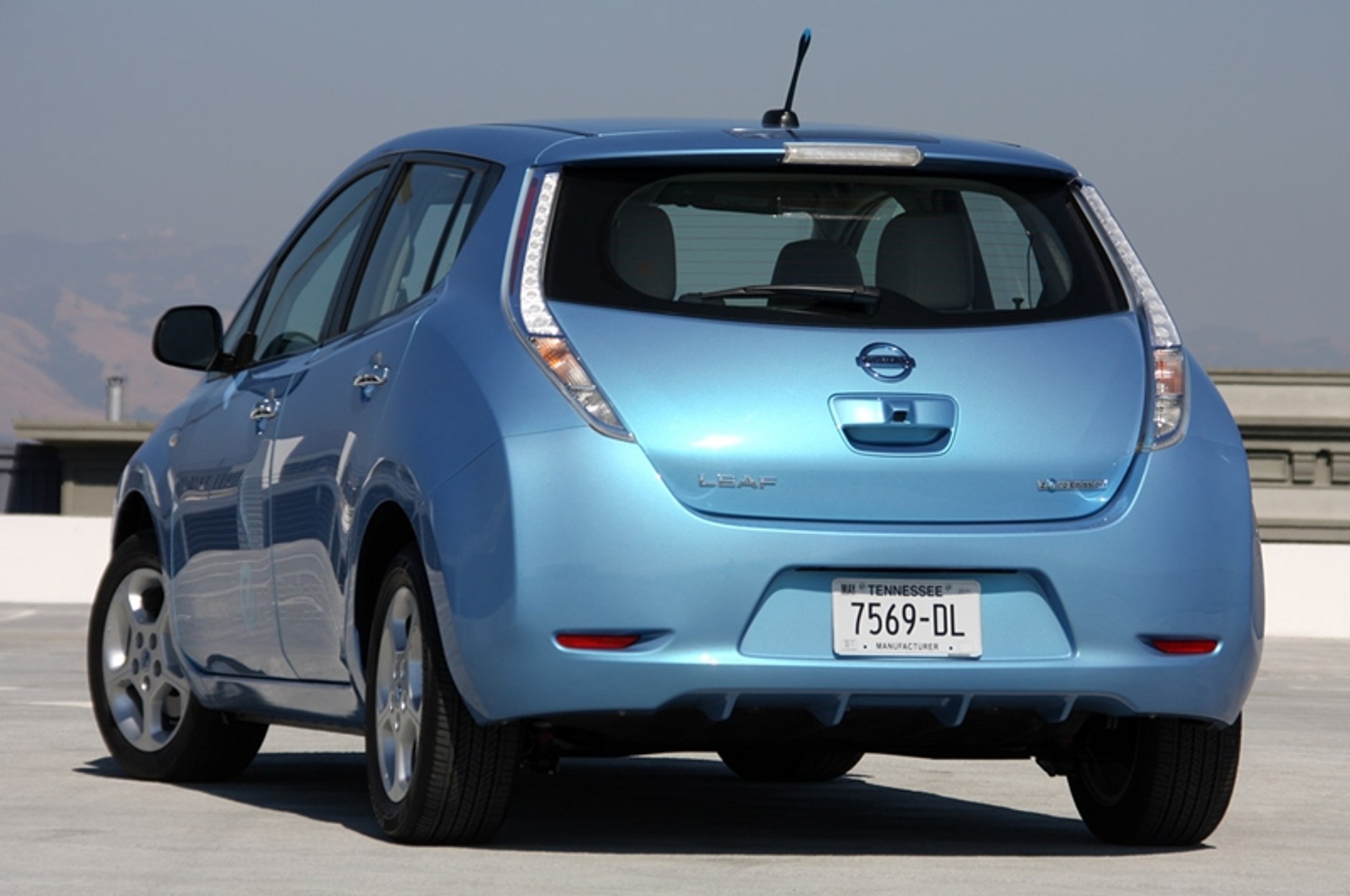 Nissan Leaf autem roku. A co z innymi?