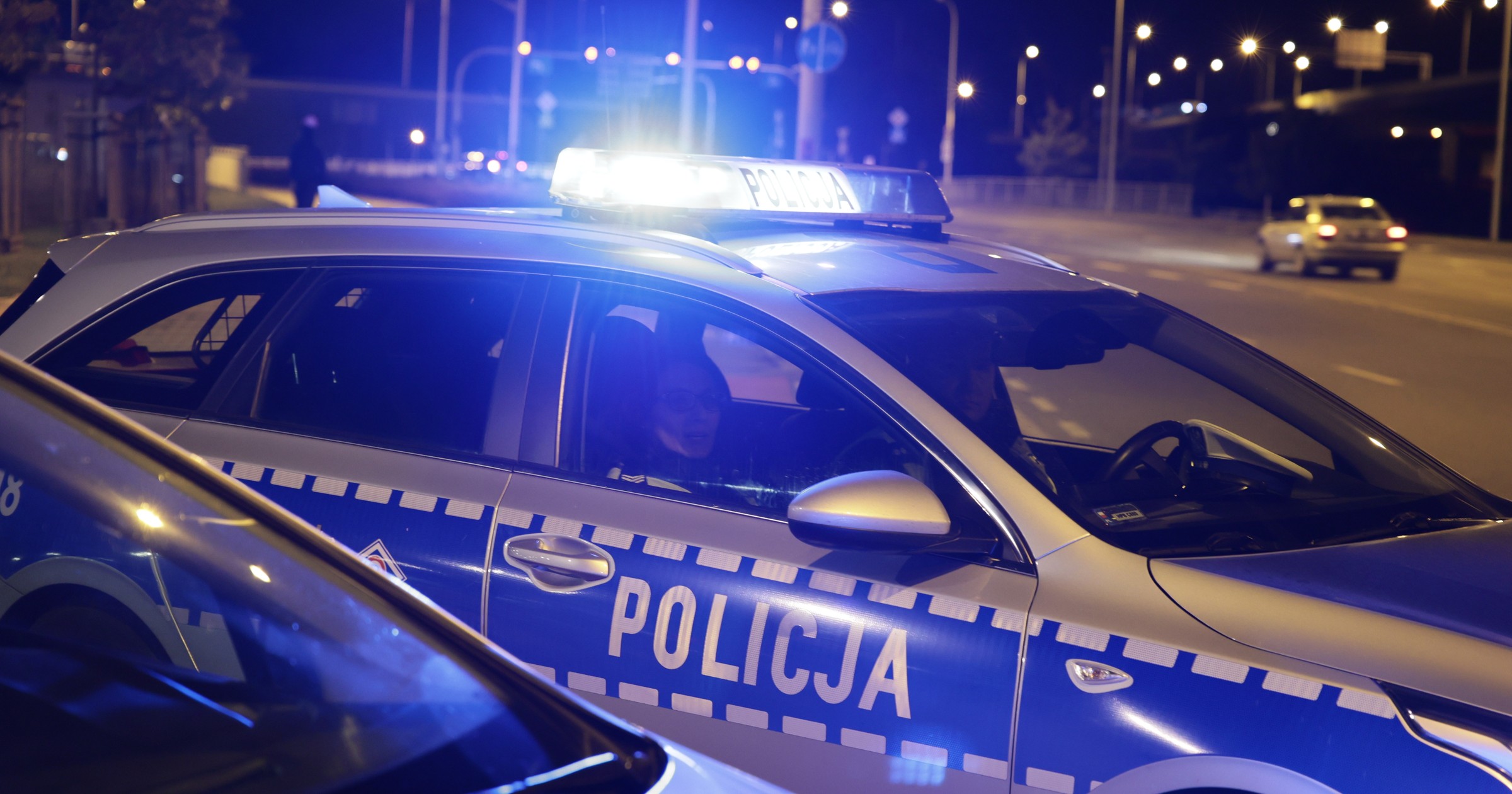 Nietrzeźwy nastolatek wjechał w budynek