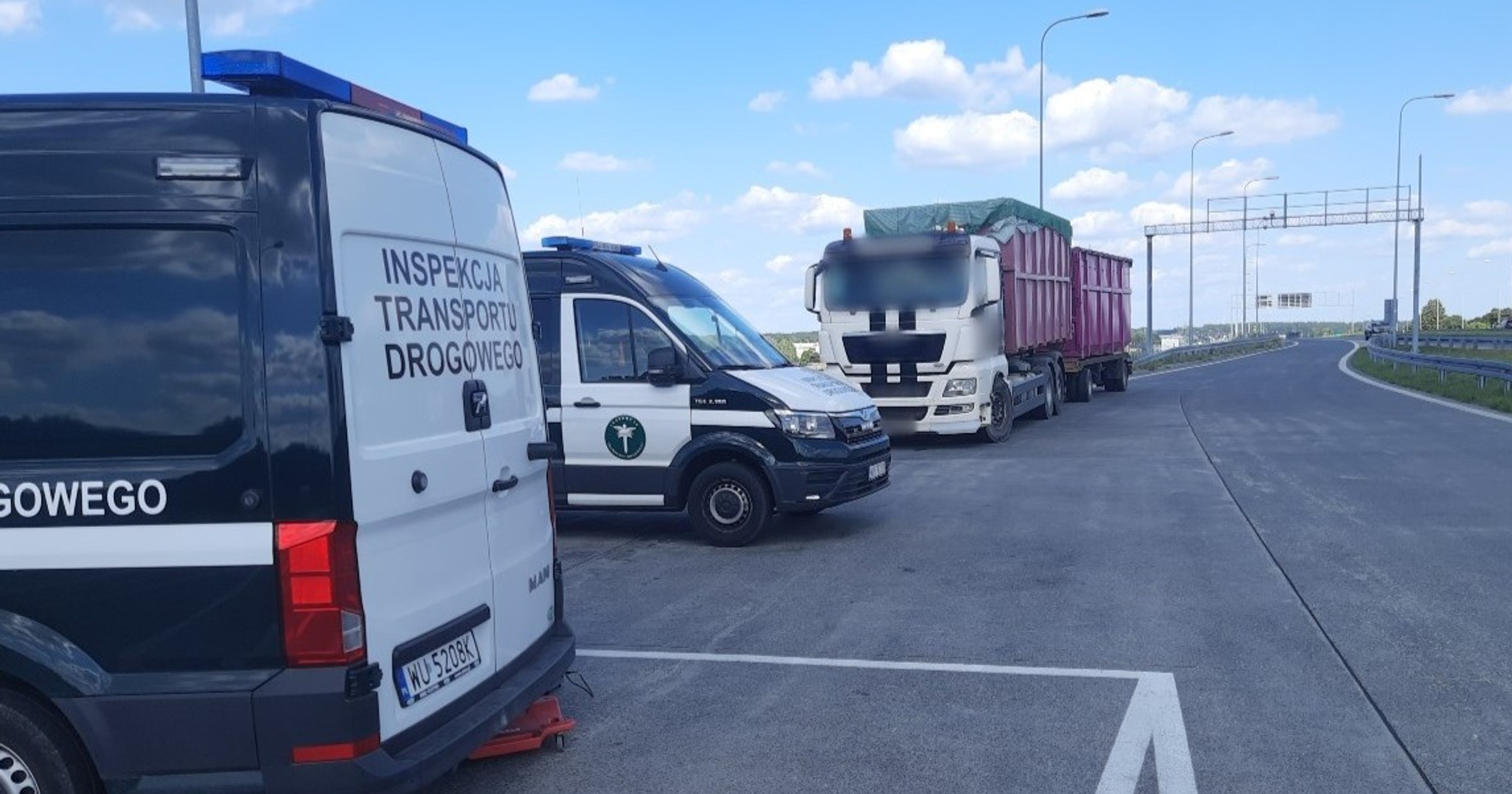 Kontrola ciężarówki przez ITD
