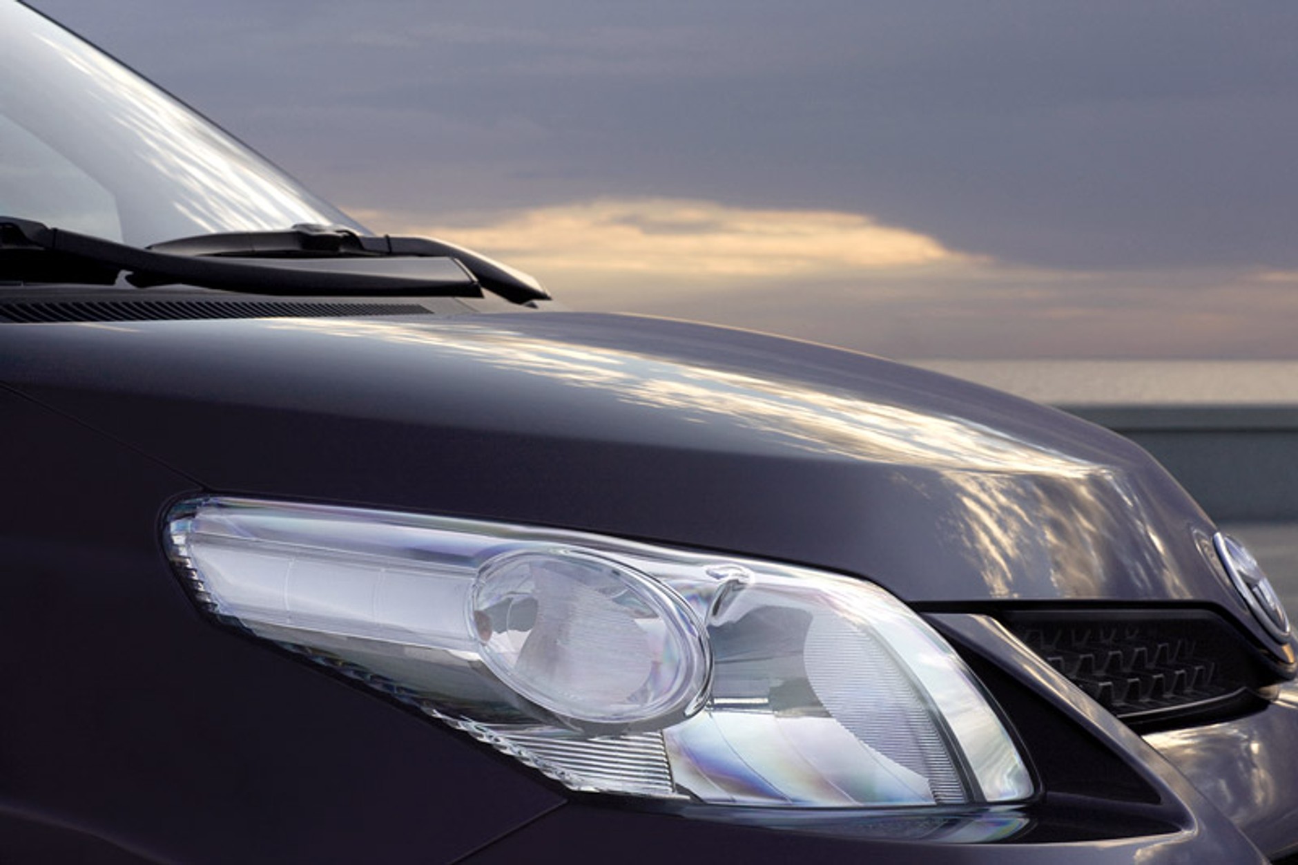 Paryż 2008: Toyota Urban Cruiser – miejski crossover z napędem 4x4 i nowym silnikiem 1,33 Dual VVT-i