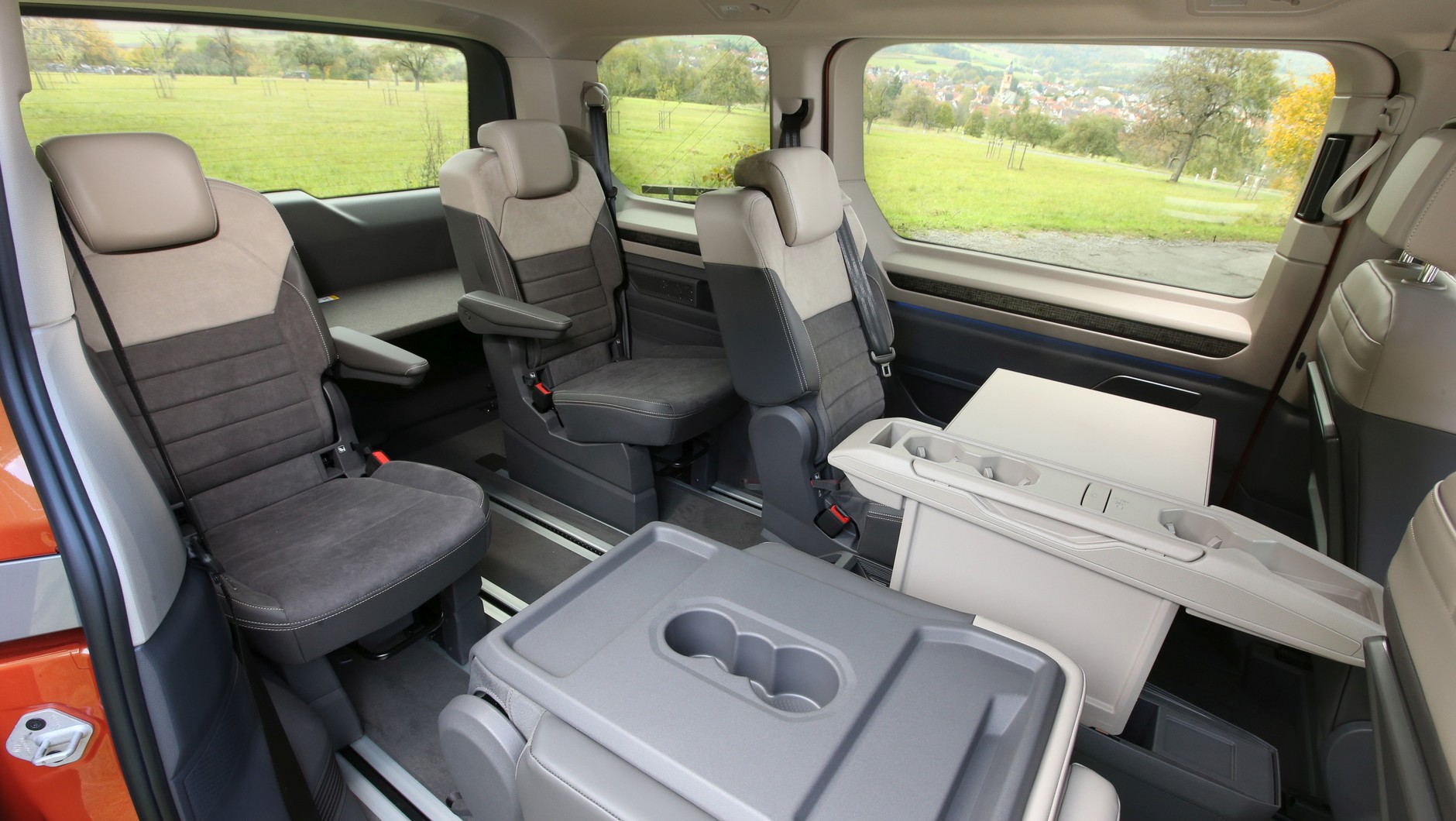 Nowy Volkswagen Multivan - Moto Awards 2021