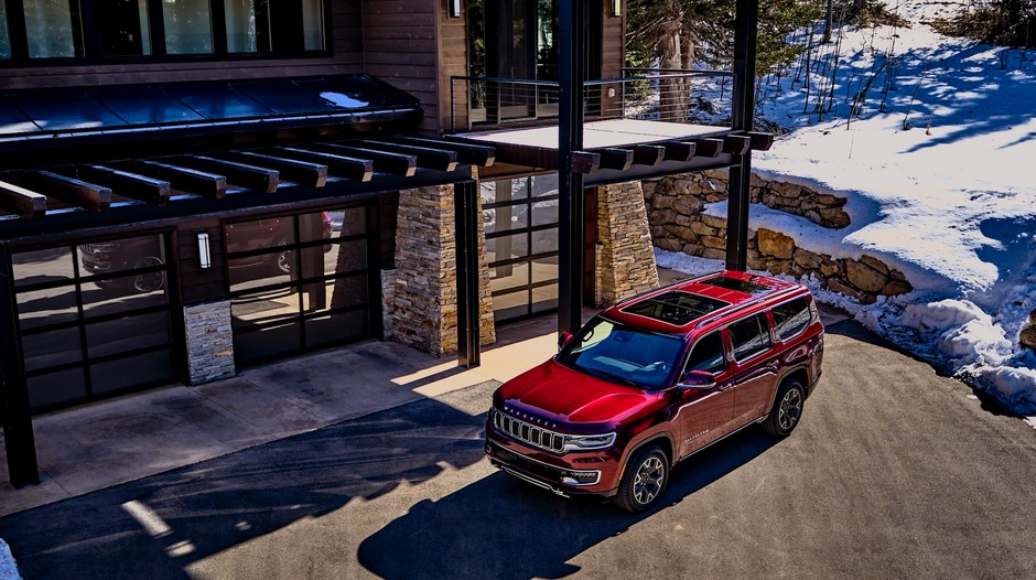 Jeep Wagoneer 4
