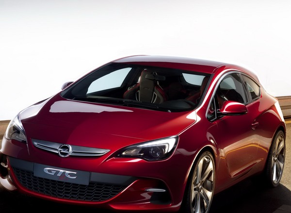 Opel Astra GTC gotowy do pojedynku z VW Scirocco
