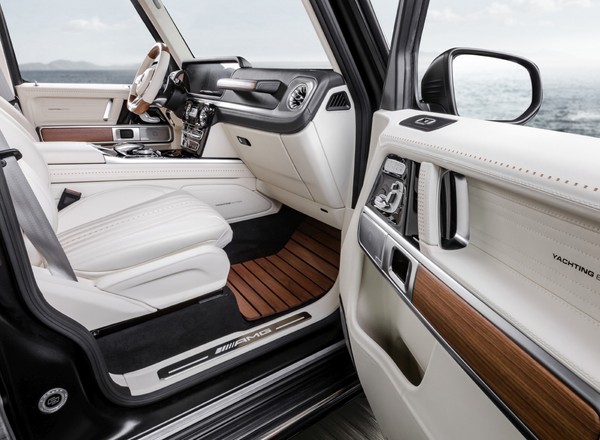 Z Polski do Dubaju - Mercedes Klasy G po tuningu Carlex Design