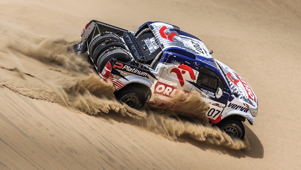 Sealine Qatar 2015: awans Dąbrowskiego i Czachora