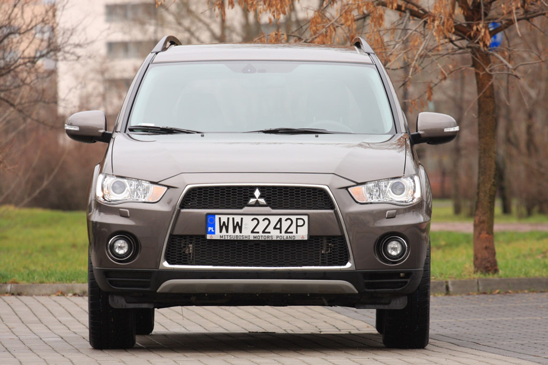 Mitsubishi Outlander CVT: czy to wersja dla mieszczuchów?