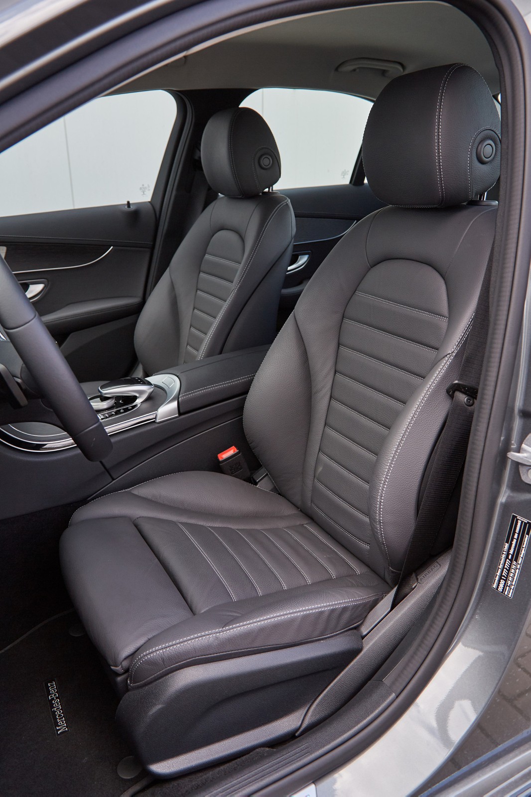 Porównanie: BMW serii 3, Kia Stinger, Mazda 6, Mercedes klasy C