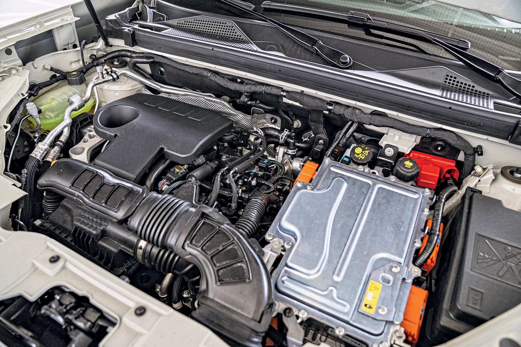 Pojedynek niedrogich SUVów: Dacia i MG