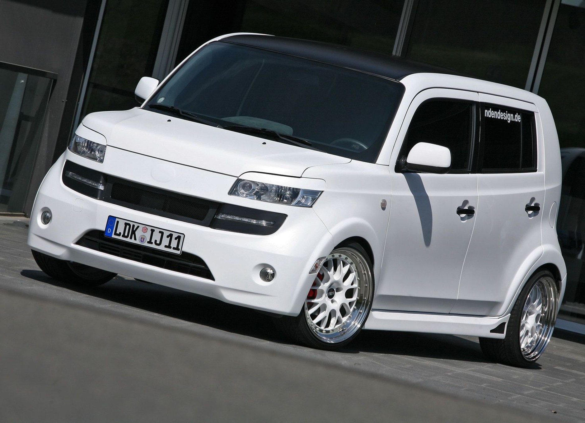 Daihatsu Materia w wydaniu lodowym