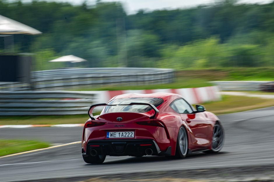 Toyoty linii GR i GR SPORT