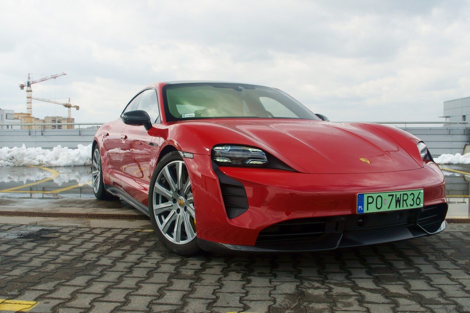 Porsche Taycan GTS