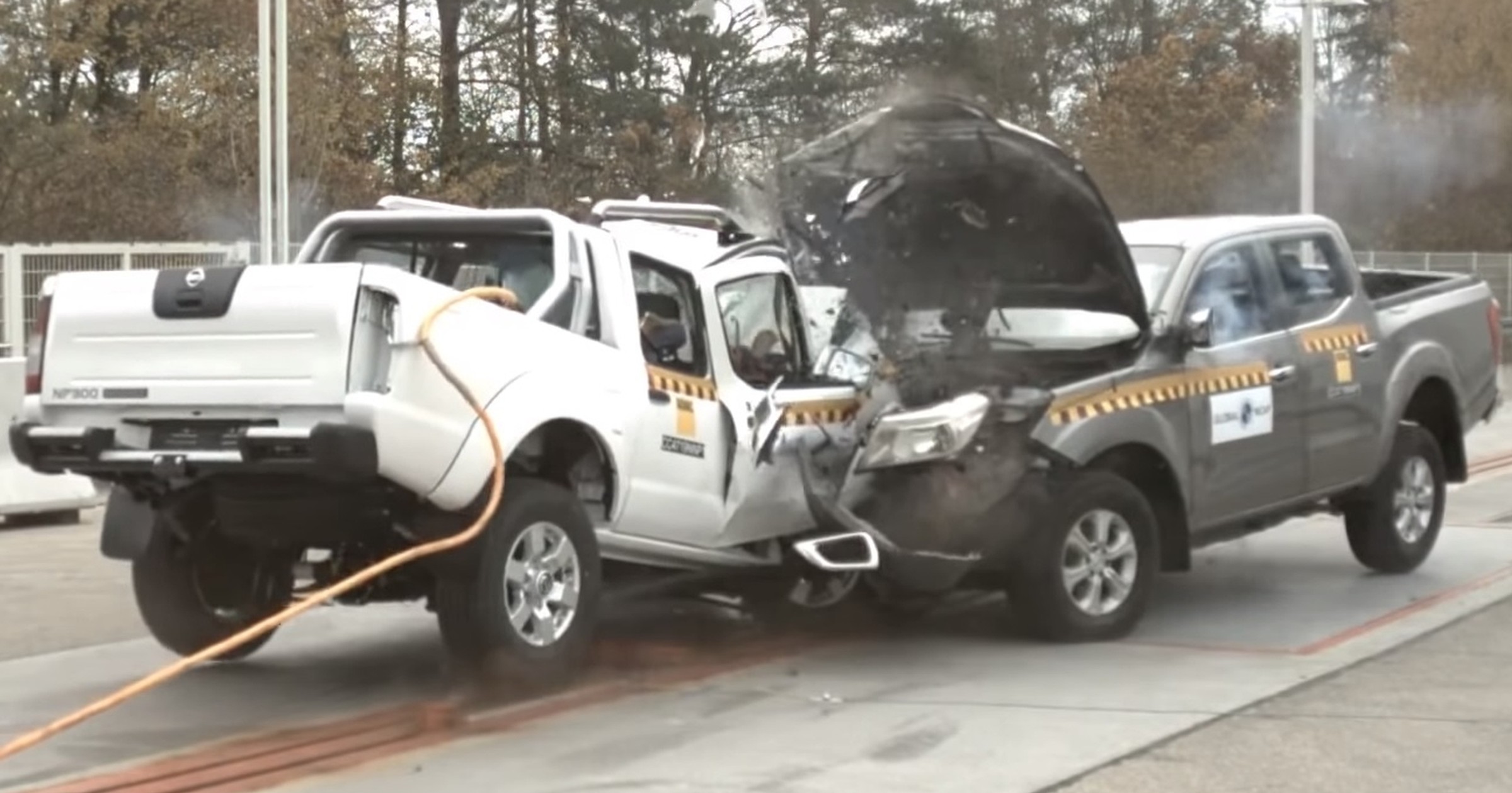 Test zderzeniowy Global NCAP - Nissan NP300 kontra Nissan Navara