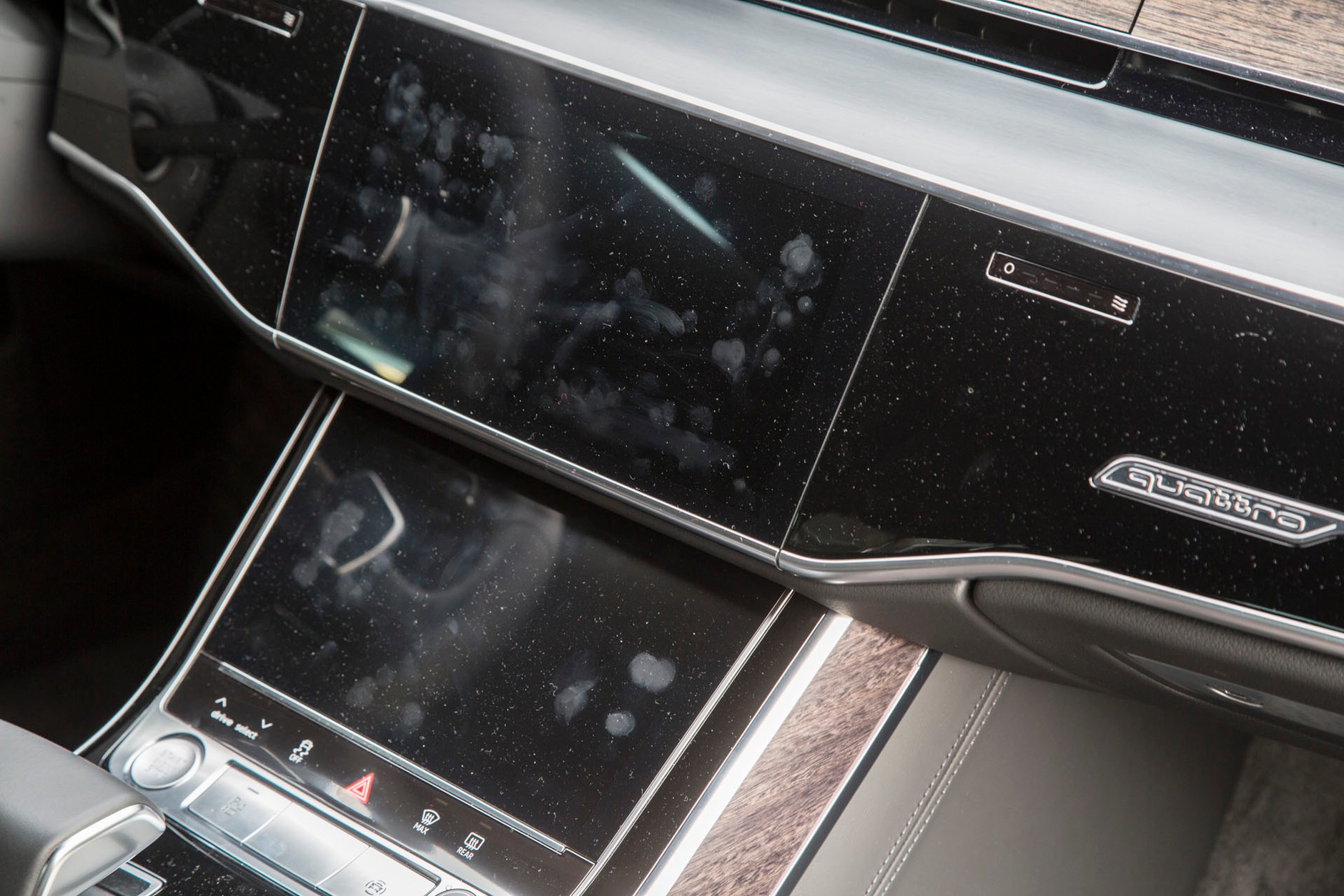 Audi A8 L 55 TFSI quattro - dotyk luksusu