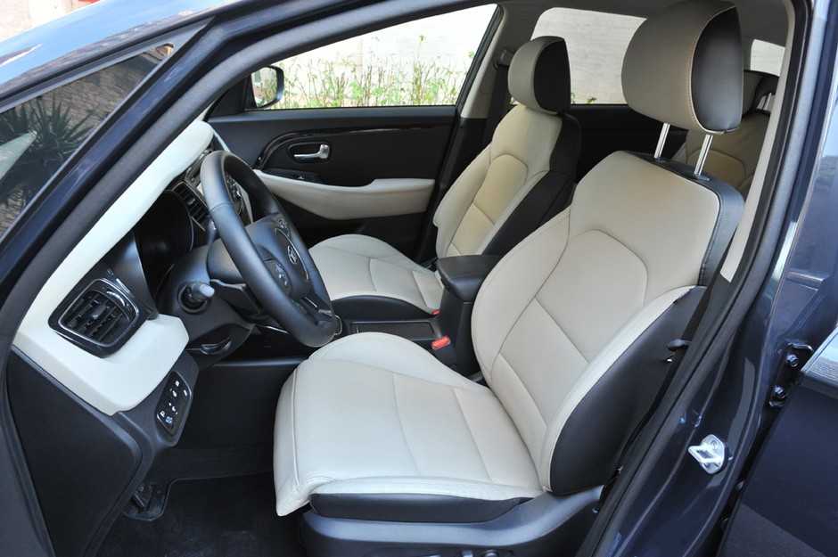 Kia Carens: pierwsze jazdy nowym koreańskim vanem
