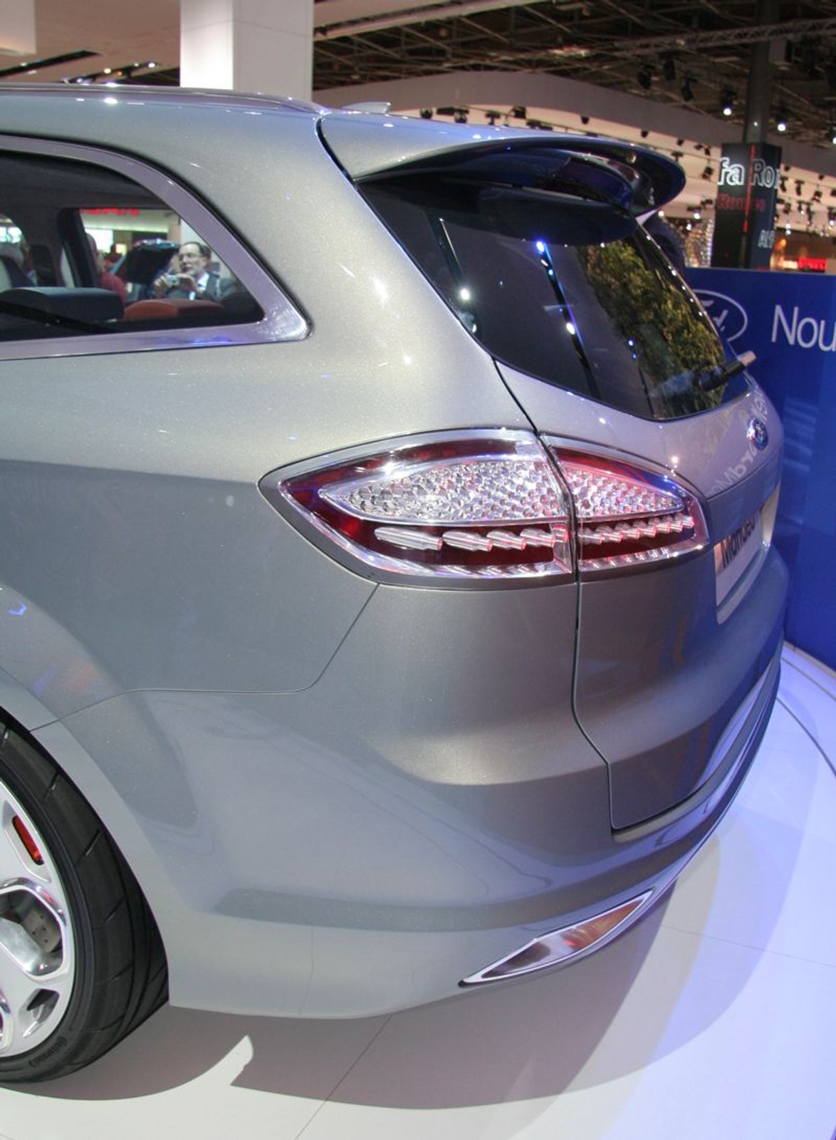 Paryż na żywo: fotogaleria z targów – Ford Mondeo