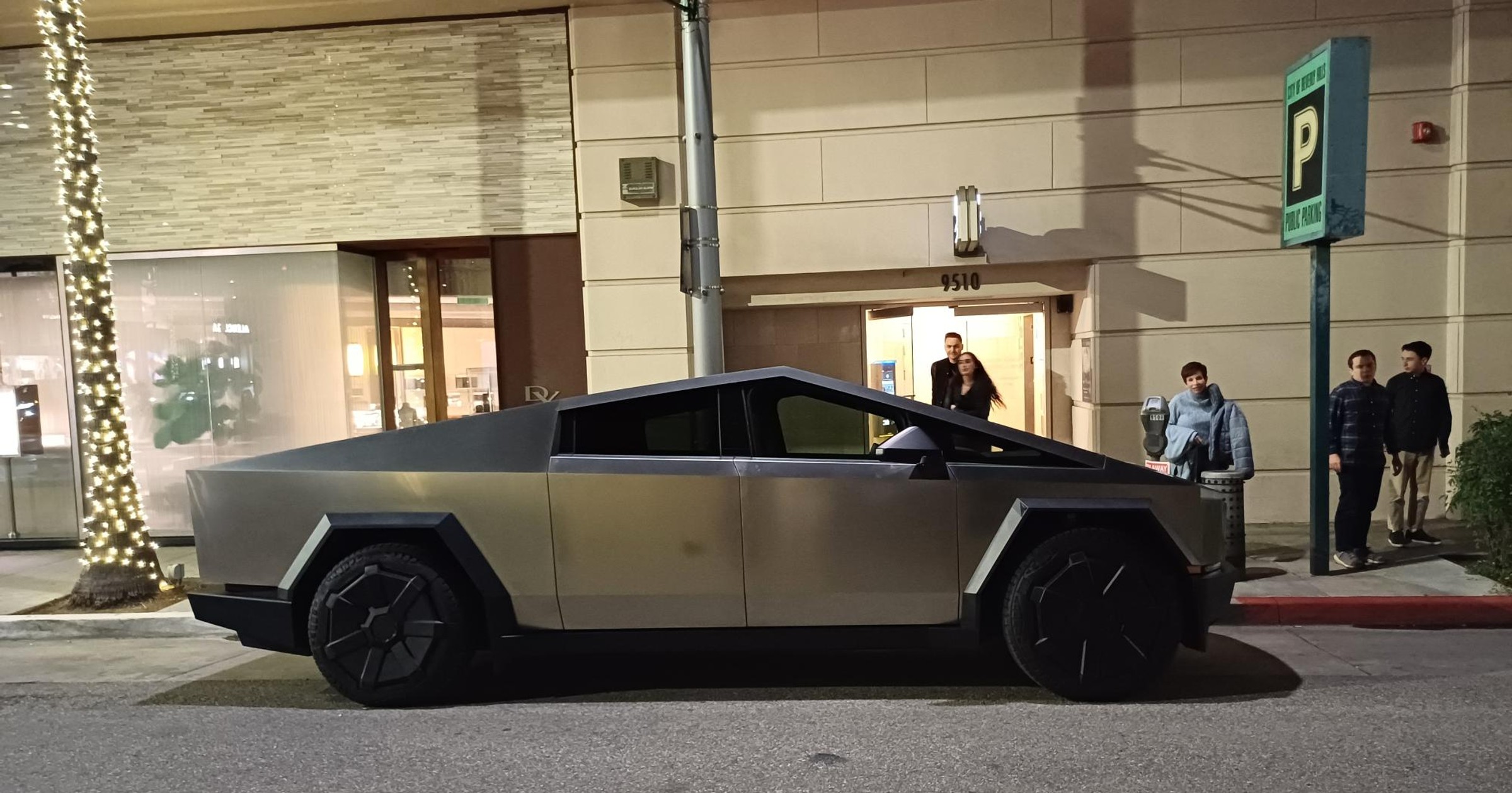 Tesla Cybertruck