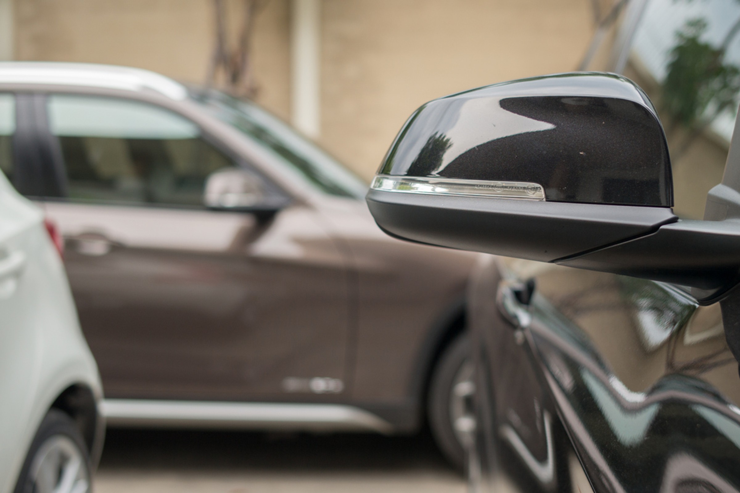 Prawie nowy za pół ceny. Ile naprawdę kosztuje dwu-, trzyletni samochód poleasingowy?