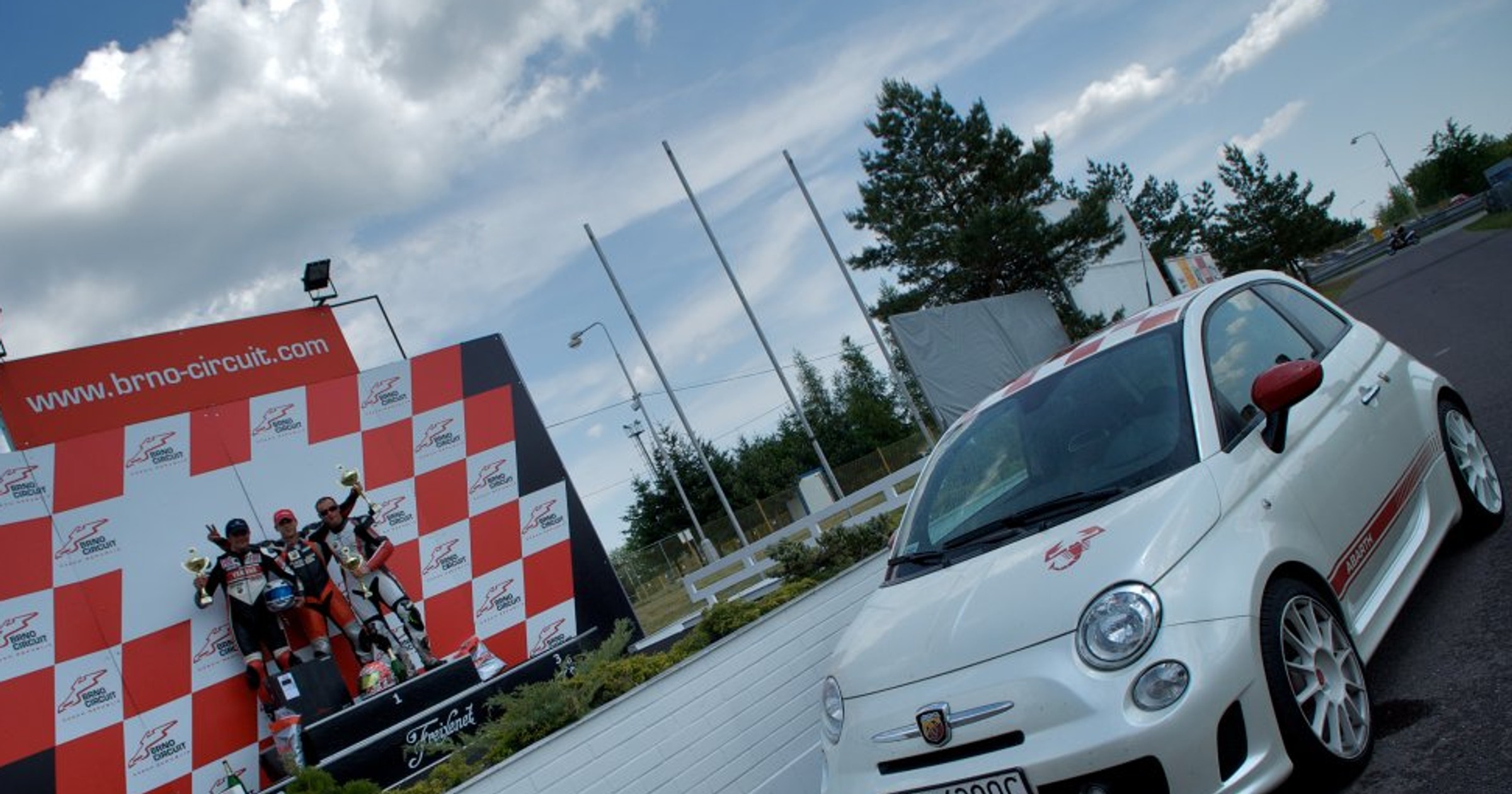Fiat Yamaha Cup 2009 - Pierwszy wyścig wygrali Mańczak i Małecki