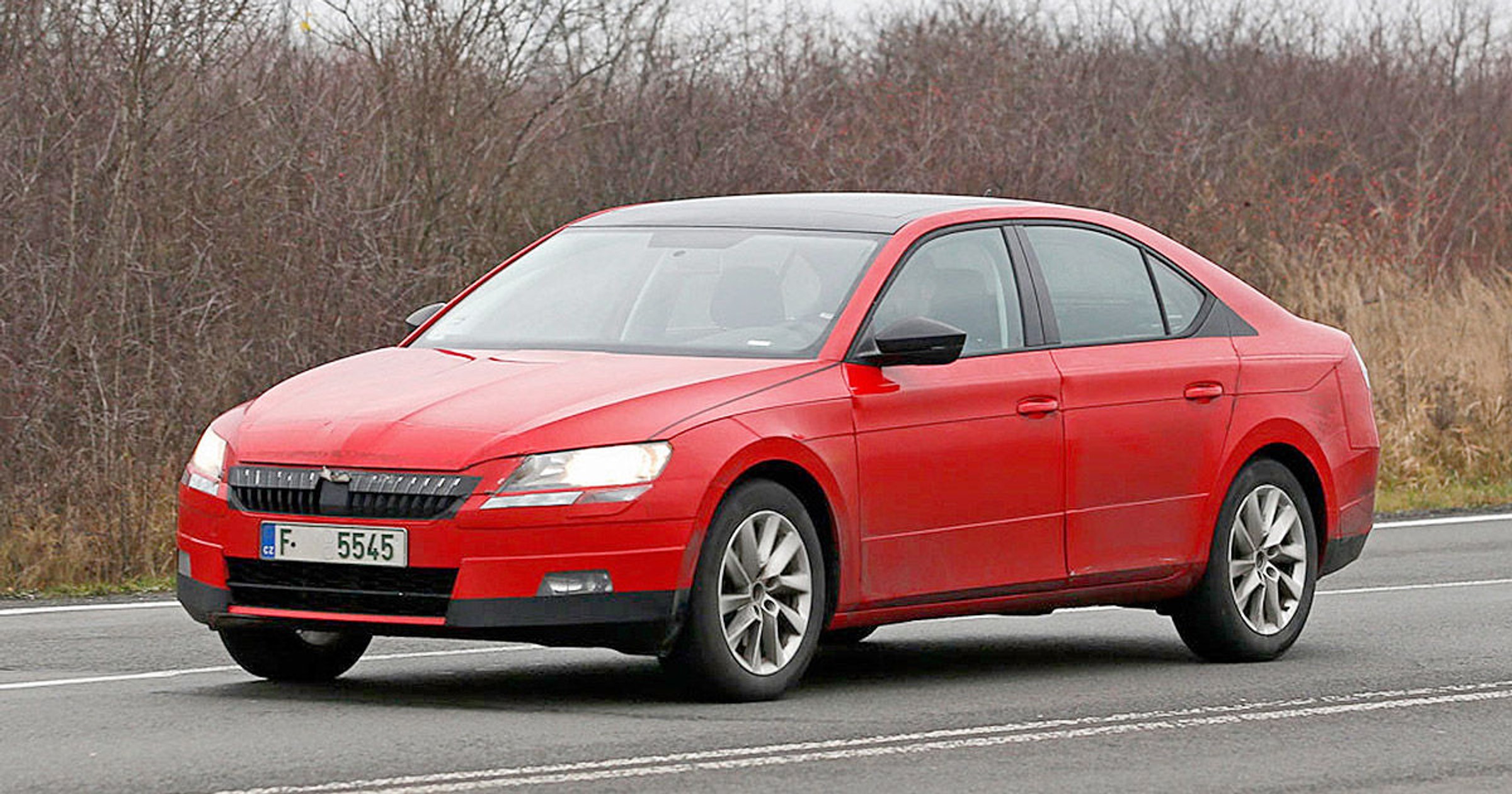 Skoda-Superb-Skizze-1200x800-998ef5f5f2ffc942