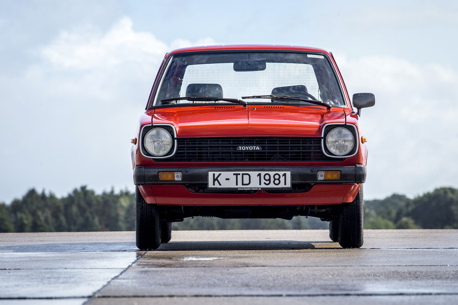 Toyota Starlet - niespodziewanie duży maluch