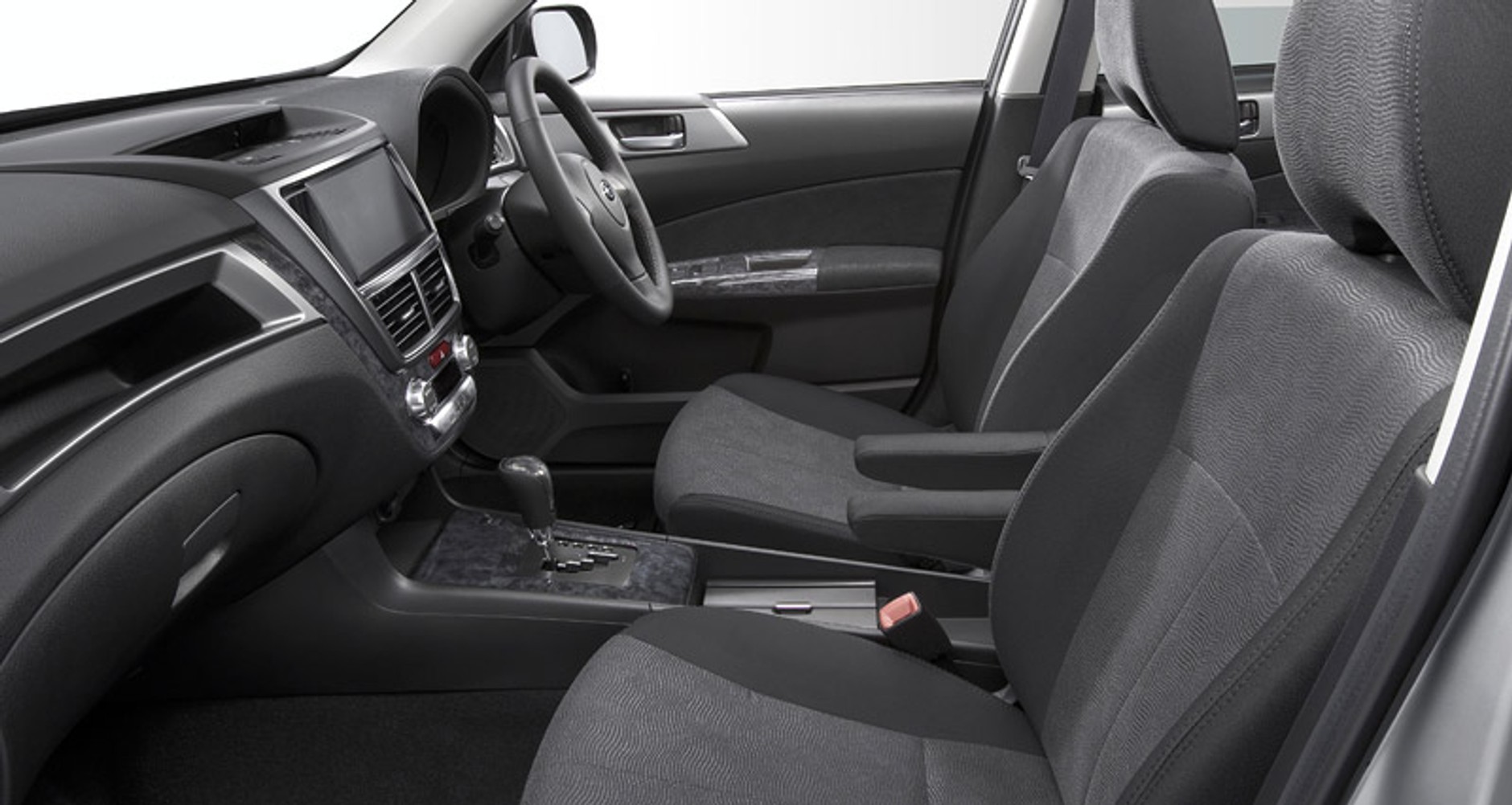 Subaru Exiga: pierwsze zdjęcia i informacje