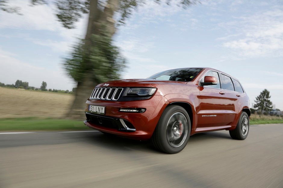 Jeep Grand Cherokee SRT - duży i ciężki, ale bojowo nastawiony