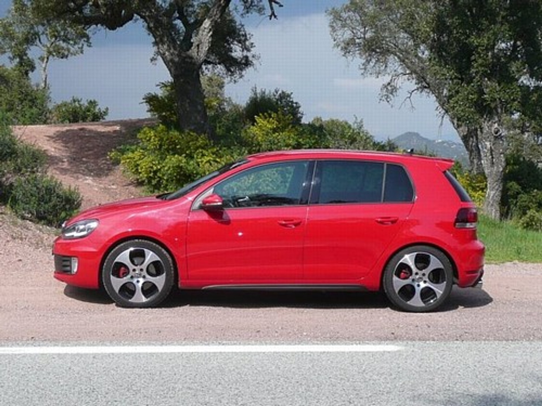 Volkswagen Golf VI: GTI o dwóch obliczach