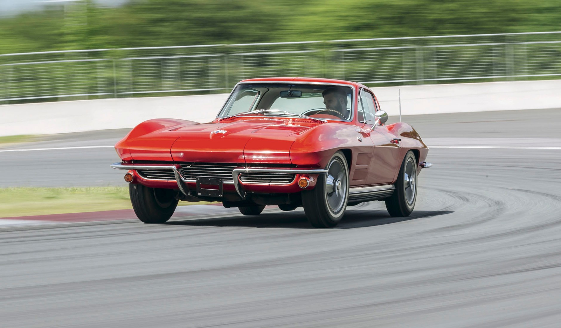 Chevrolet Corvette C2 Sting Ray - sportowa płaszczka