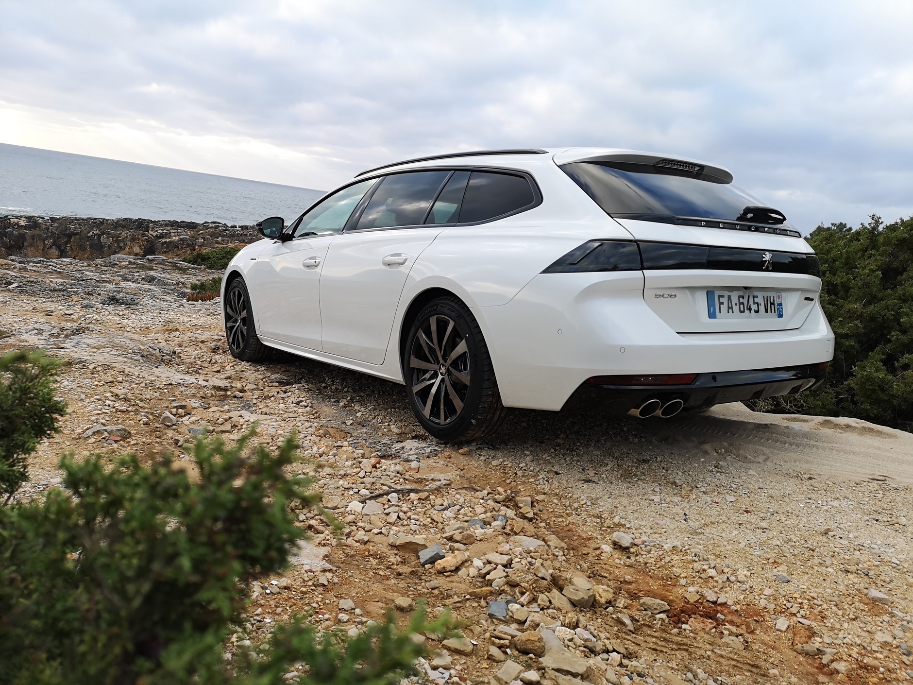 Test Peugeot 508 SW BlueHDi 160 EAT8 – najpierw styl. Potem kombi