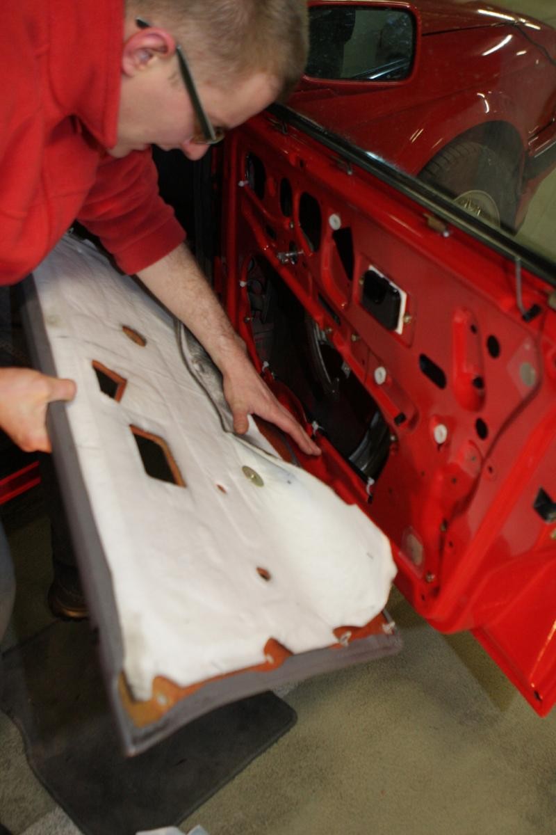 Wyciszanie auta krok po kroku. Zobacz jak skutecznie poprawić komfort podróżowania.