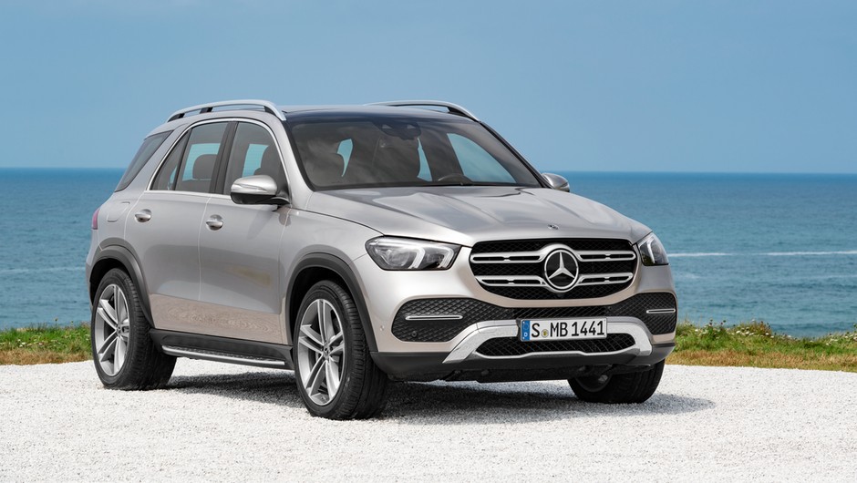 Mercedes GLE 4 generacja 2019 rok. W podobnym samochodzie doszło do fatalnego w skutkach zmiażdżenia palca