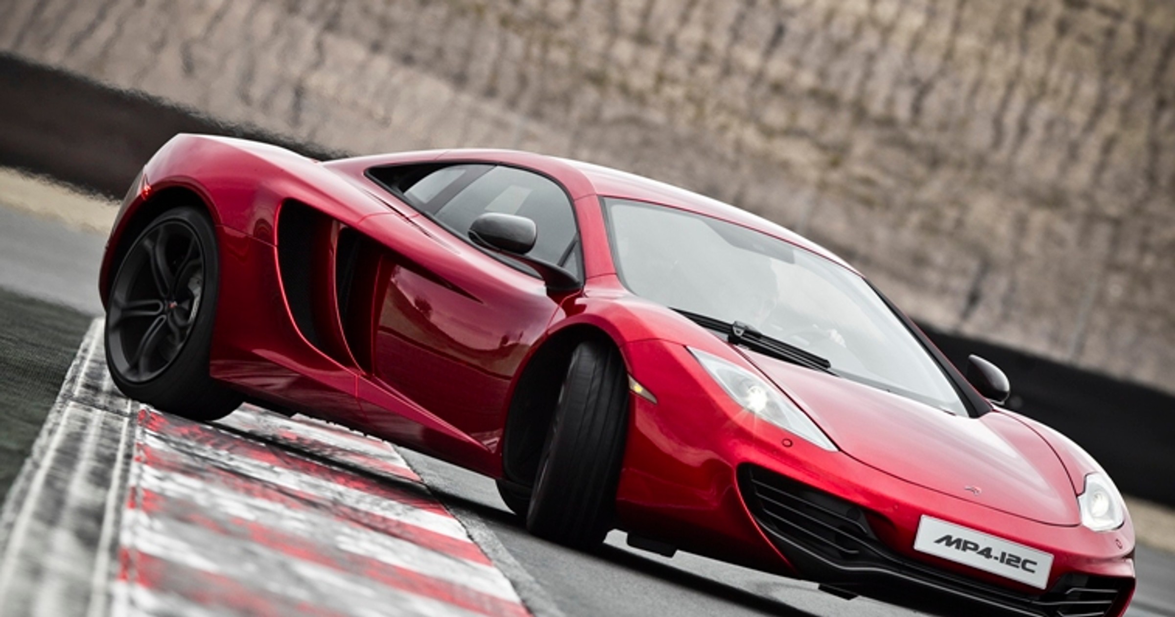 McLaren MP4-12C doprawiony emocjami