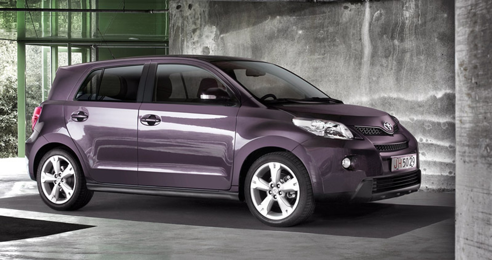 Paryż 2008: Toyota Urban Cruiser – miejski crossover z napędem 4x4 i nowym silnikiem 1,33 Dual VVT-i