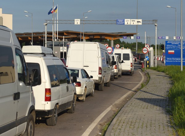 Polsko-ukraińskie przejścia graniczne działają normalnie. Są gotowe na wzmożony ruch