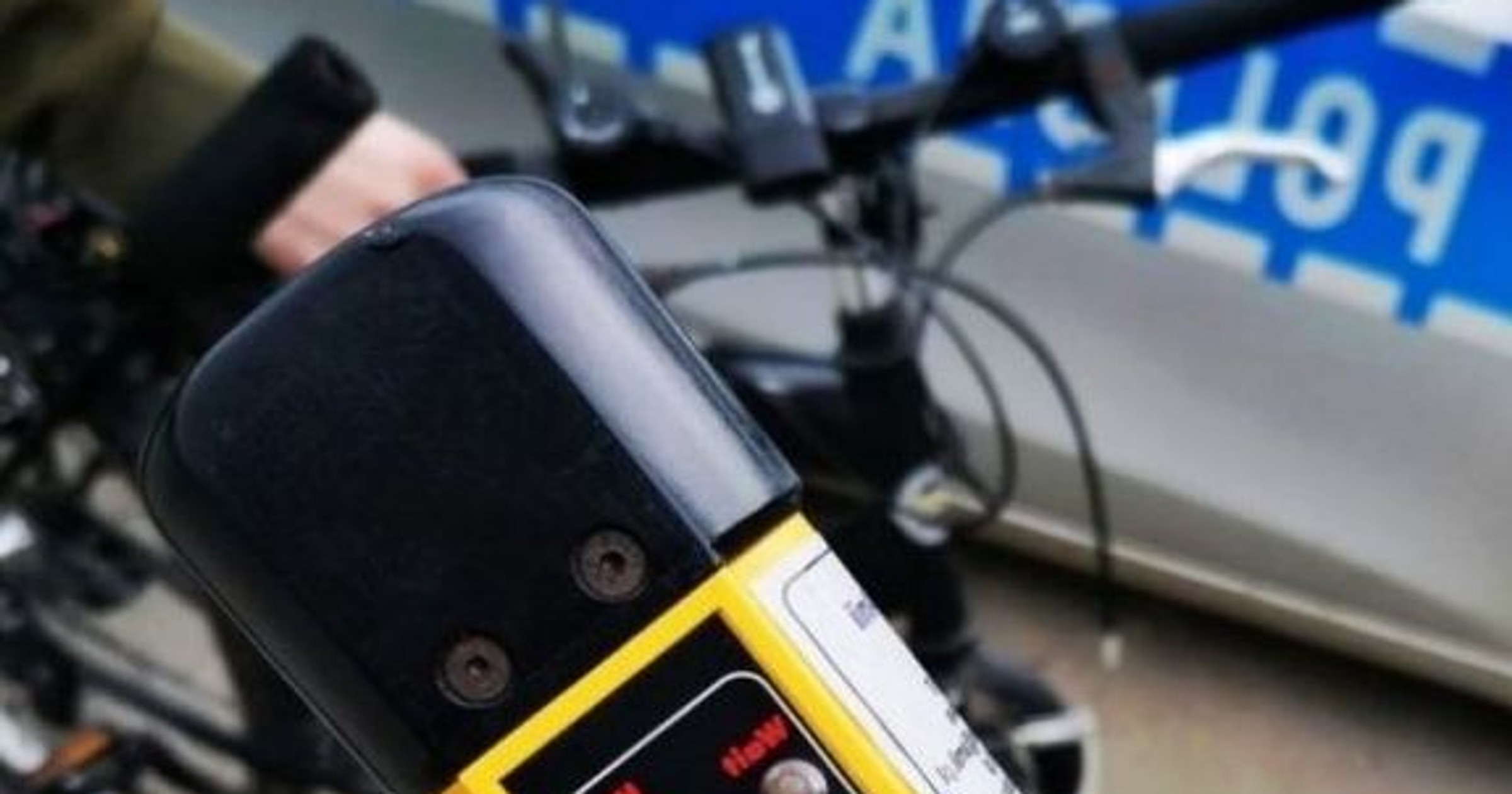 Policjanci zatrzymali rowerzystę. Był nie tylko pijany