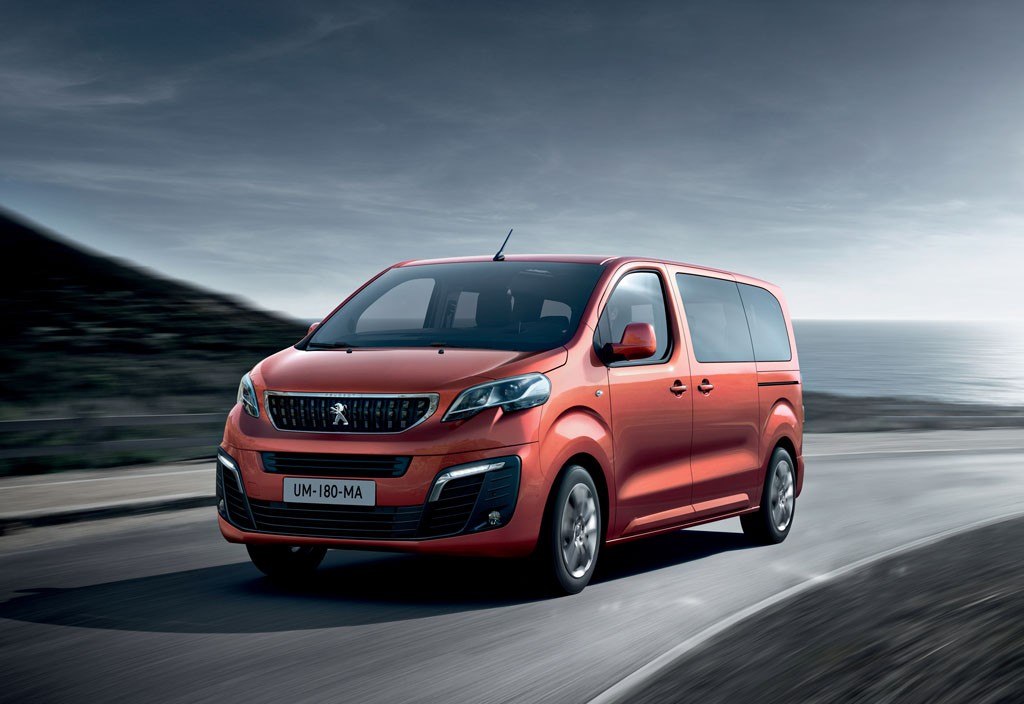 Peugeot Traveller wkracza do segmentu luksusowych busów!