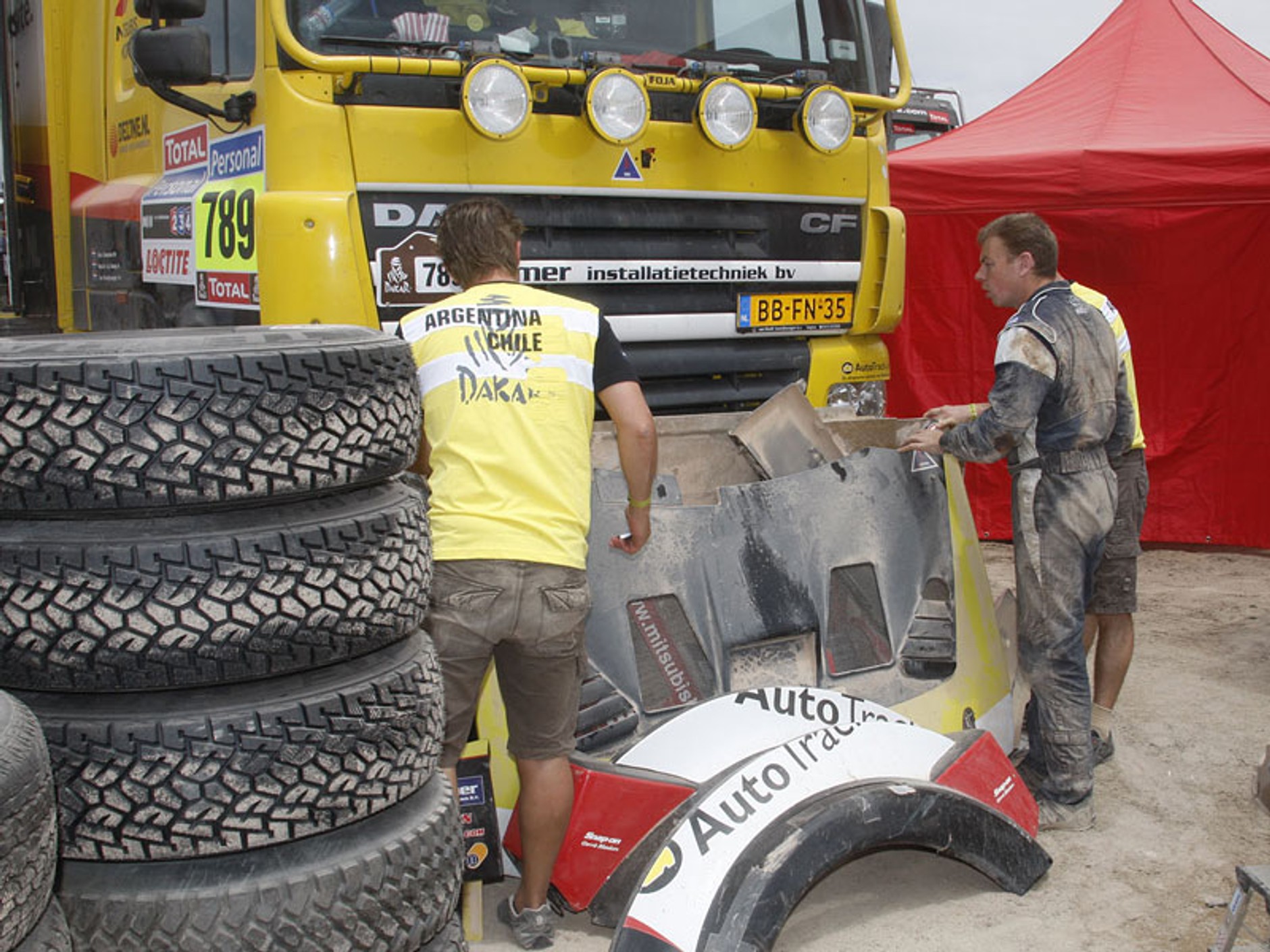 Rajd Dakar 2010: Przygoński już 8, Sonik broni honoru (12. etap na żywo, wyniki, foto)