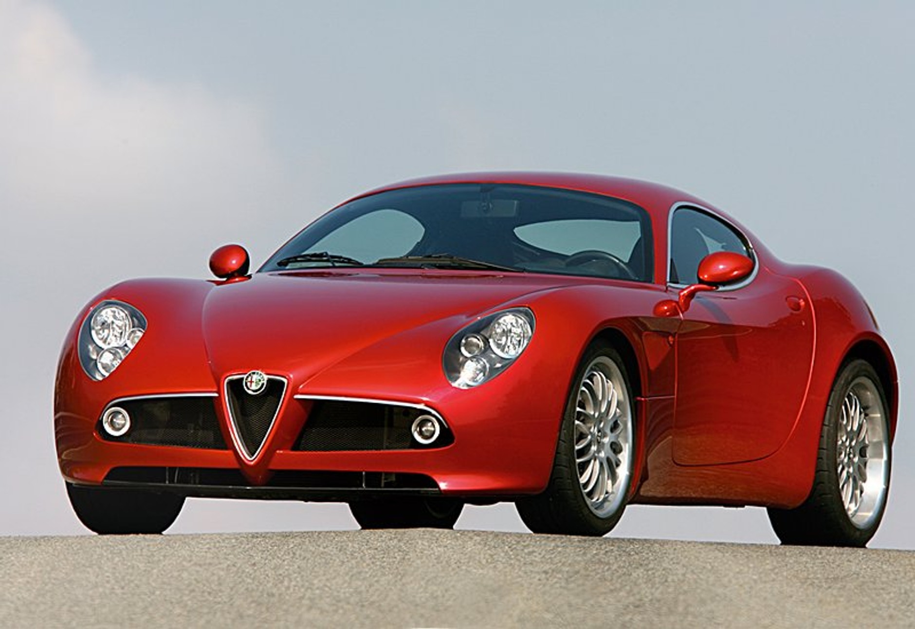 Paryż: Alfa Romeo 8c Competizione oficjalnie!