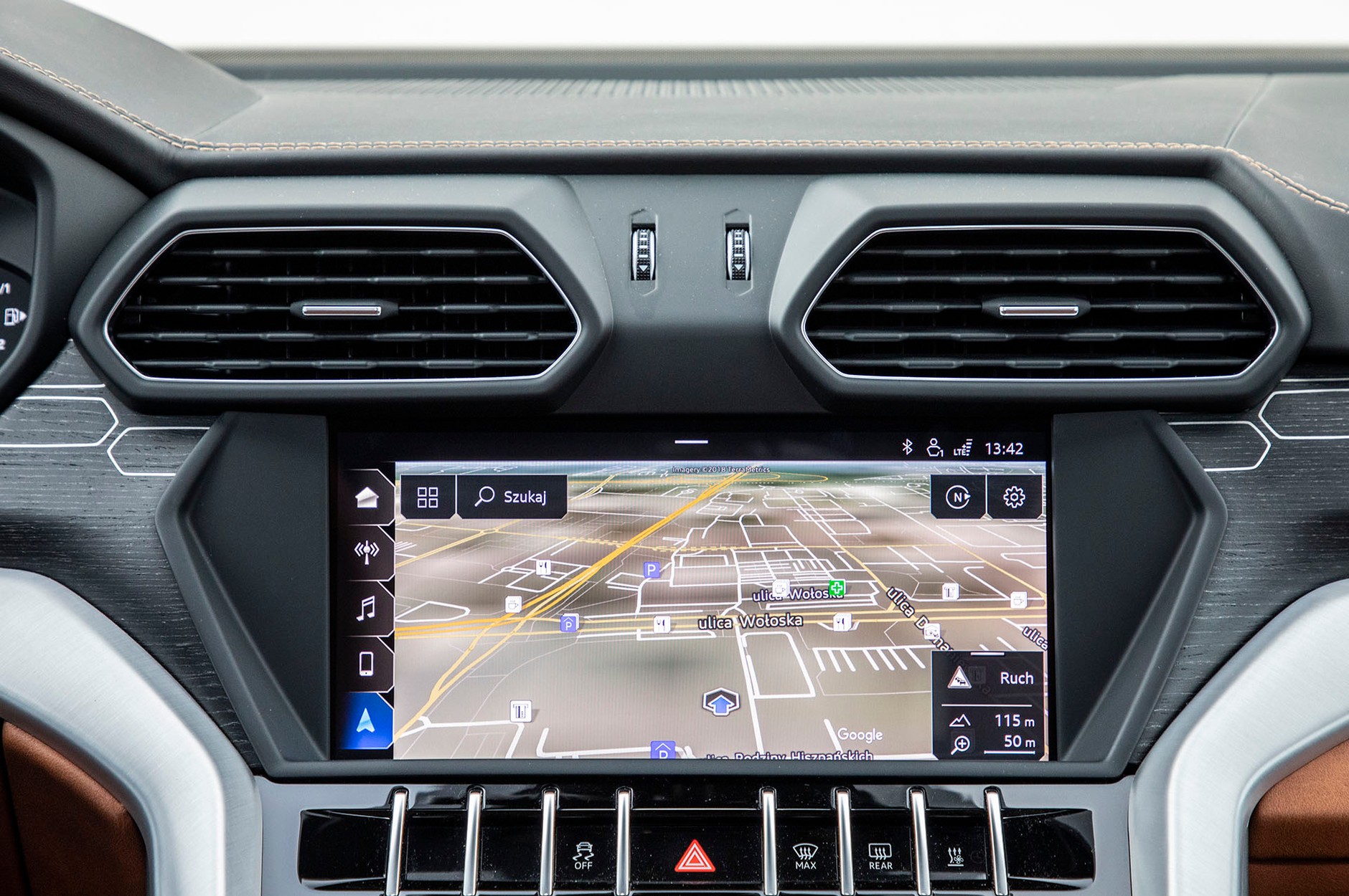 Lamborghini Urus - najdynamiczniej przyspieszający SUV na Ziemi