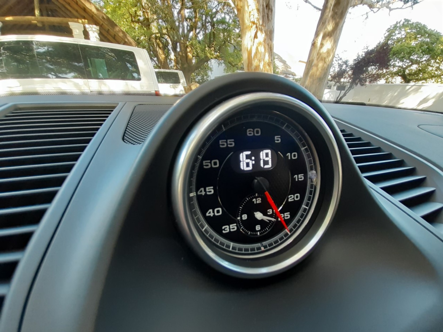 Porsche Macan turbo – z podwójnym doładowaniem