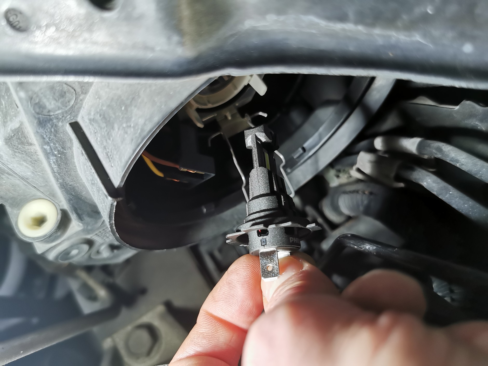 Philips Ultinon Access – retrofity LED niewiele większe od żarówek