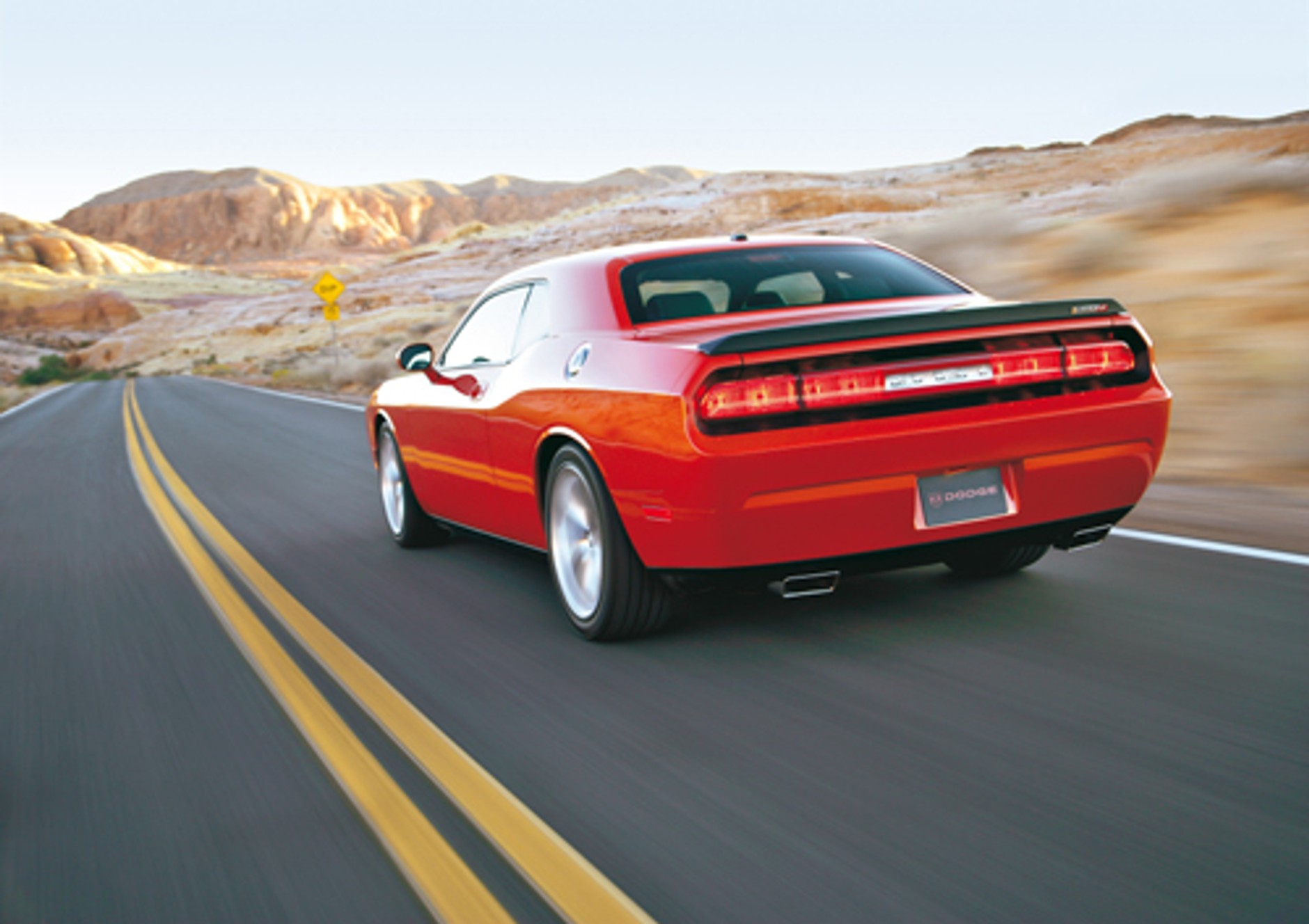 Dodge Challenger SRT-8 - Kultowa maszyna parowa