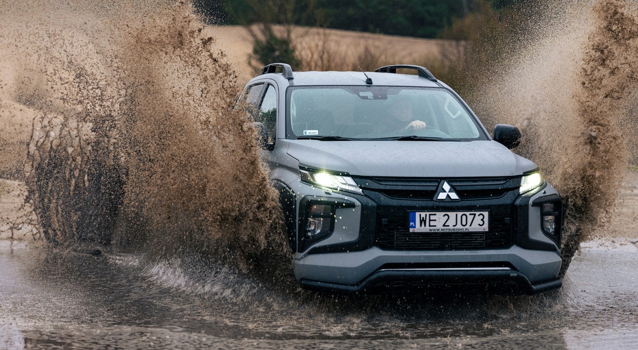 Mitsubishi L200 po fabrycznym tuningu to najszybszy pickup w klasie