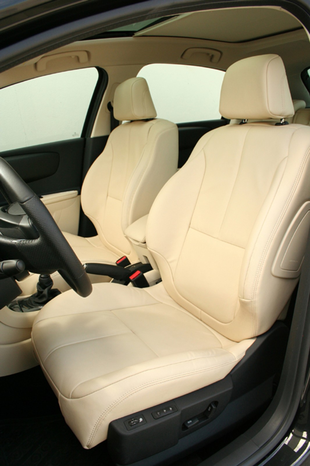 Citroen C4 2.0 HDI Exclusive - Nie przejdziesz obojętnie