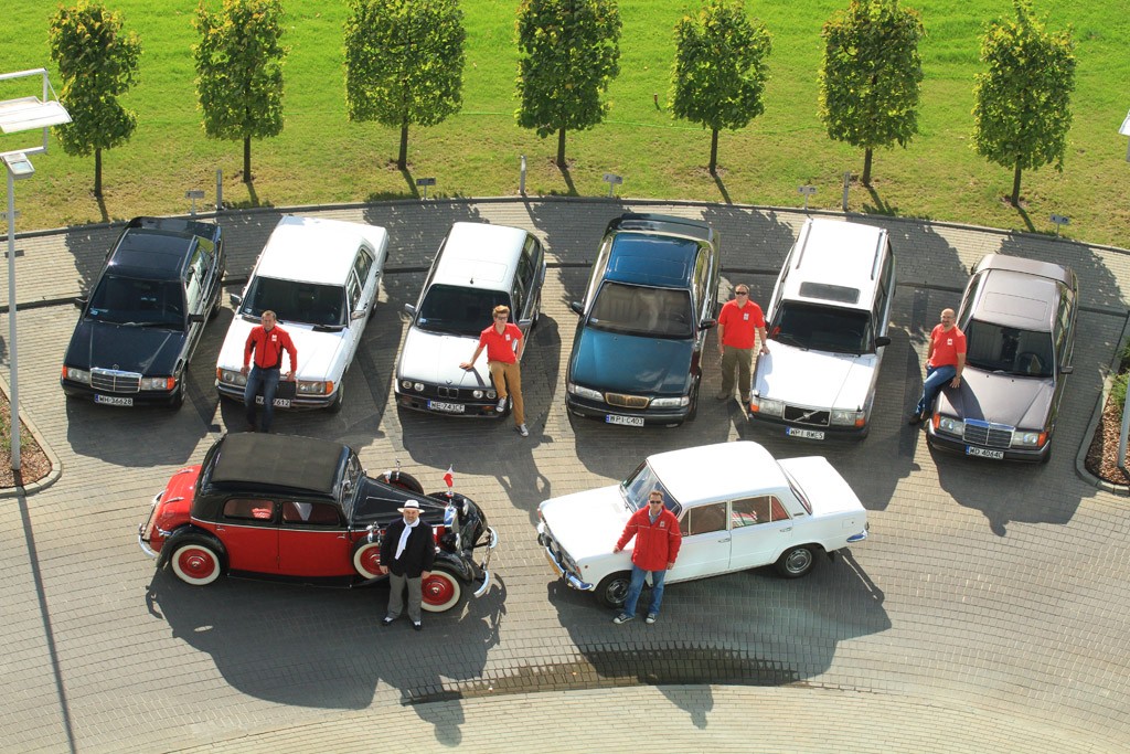 Auto Świat Classic: magazyn o samochodach wiecznie młodych