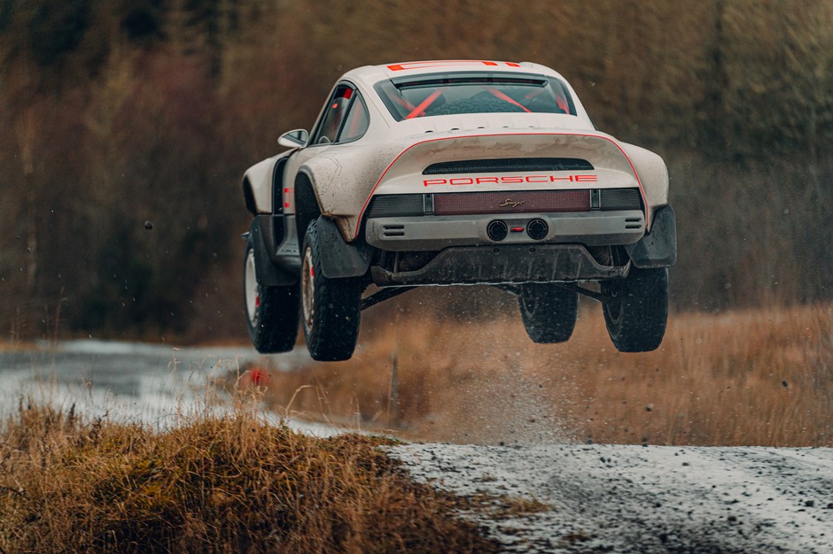 Porsche 911 ACS by Singer